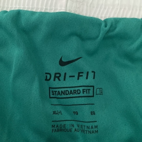 NWOT Nike running shorts - Picture 3 of 6